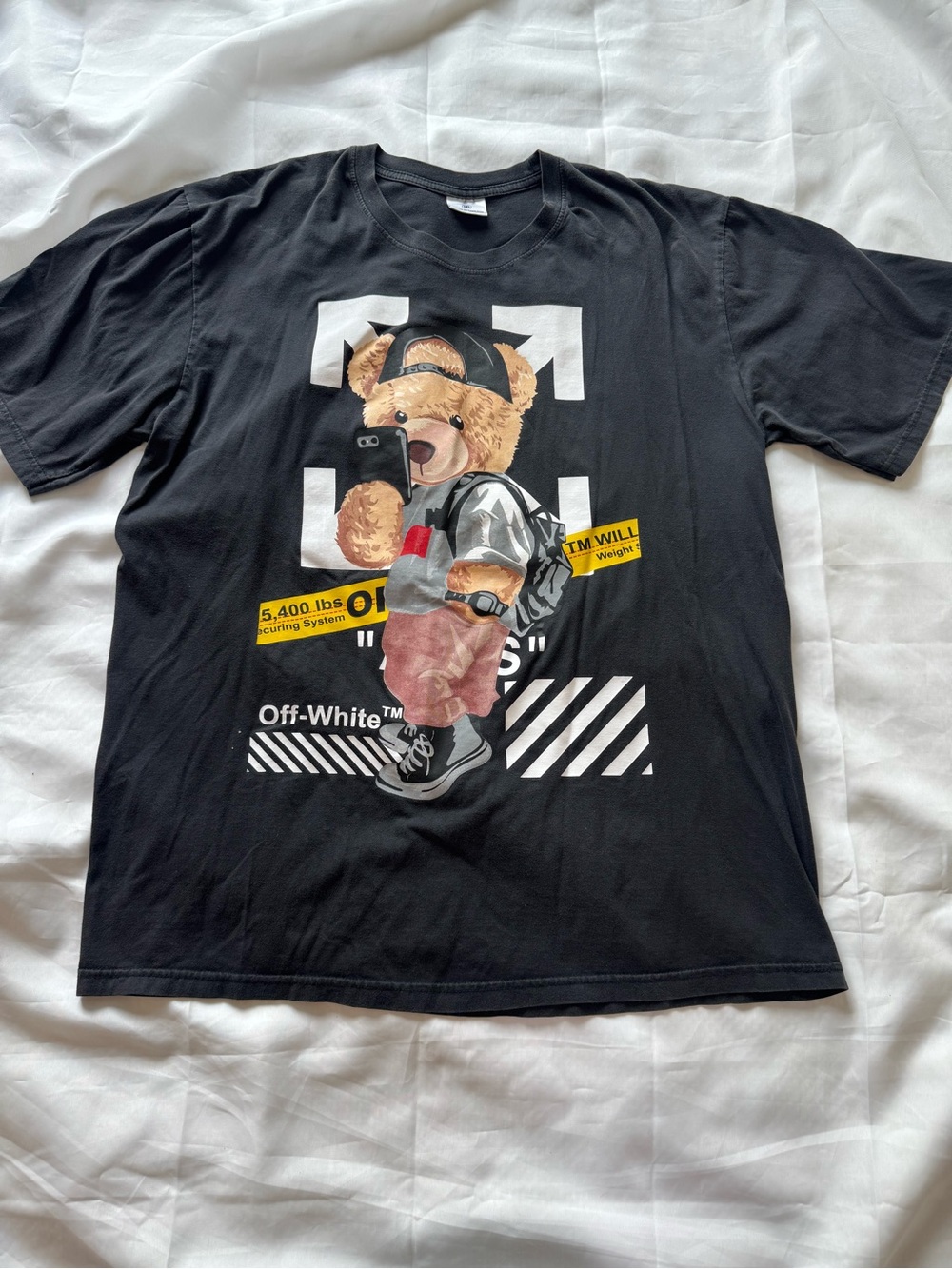 Off-White Black Teddy Bear Selfie Graphic Tee - Men